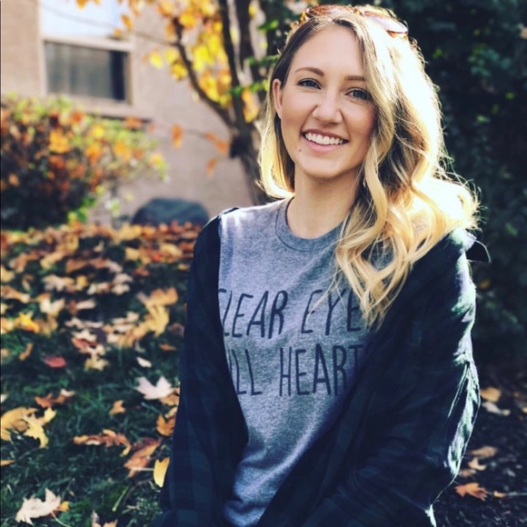 Meet your Posher, Emily - Picture 1 of 1